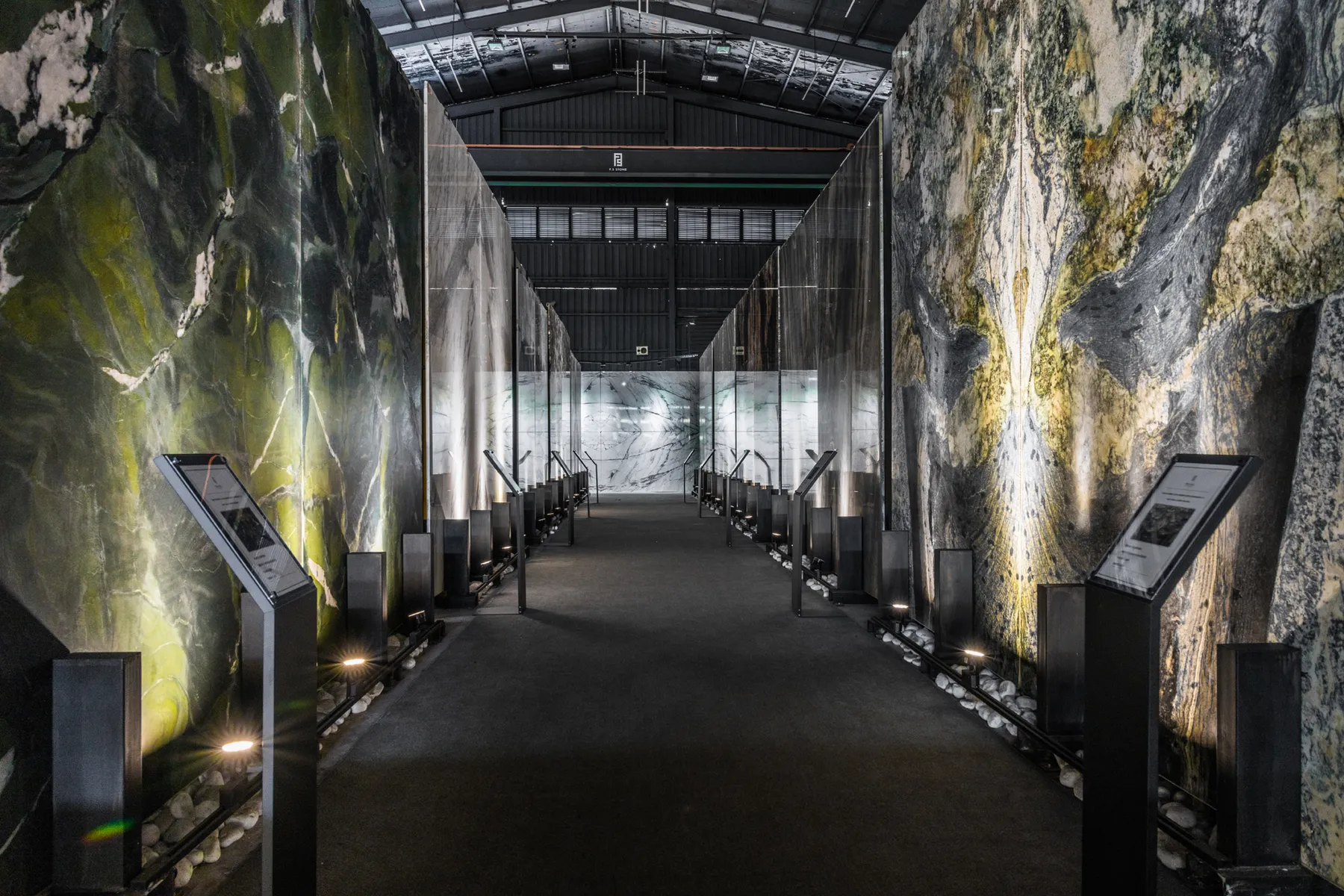 03-「石」尚當道，翻玩空間奢華新意！-豐聖大理石